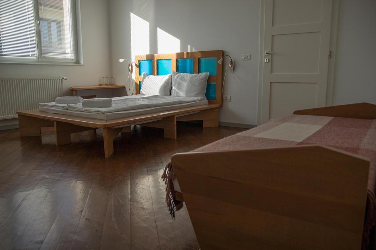 The Zen Hotel - Posticum Oradea Ngoại thất bức ảnh