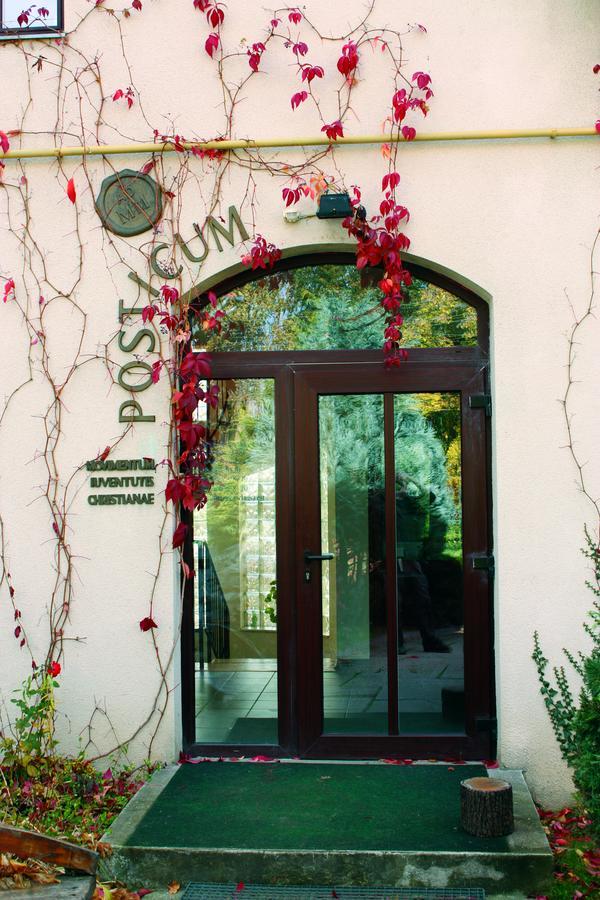 The Zen Hotel - Posticum Oradea Ngoại thất bức ảnh