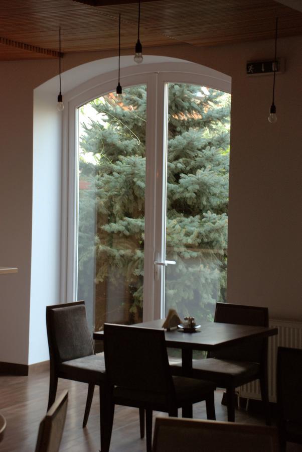 The Zen Hotel - Posticum Oradea Ngoại thất bức ảnh