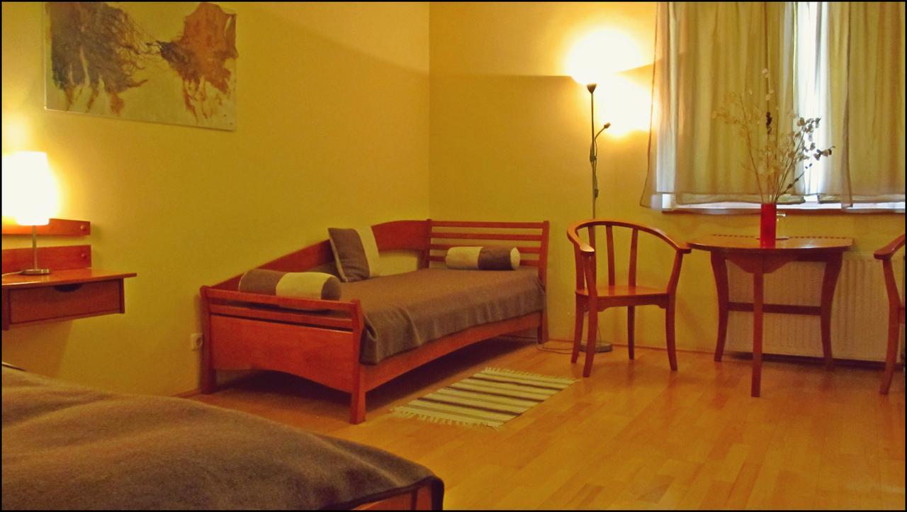 The Zen Hotel - Posticum Oradea Ngoại thất bức ảnh